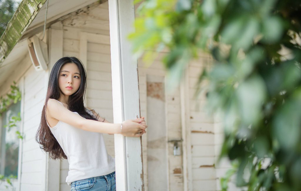 “那刘璋害的多少人家破人亡，岂是一句既往不咎便能了事？”这话却不是张松说的，他的任务只是挑起世家对刘璋的愤怒。